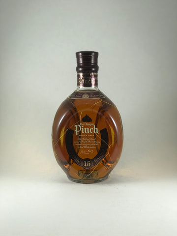 The dimple Pinch whisky blended 15 years
